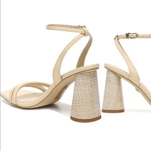 Size 7.5 Sam Edelman eggshell leather heels